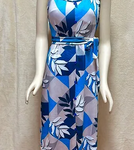 Médium Dress Size M Spaghetti Straps Leaf Print Blue White